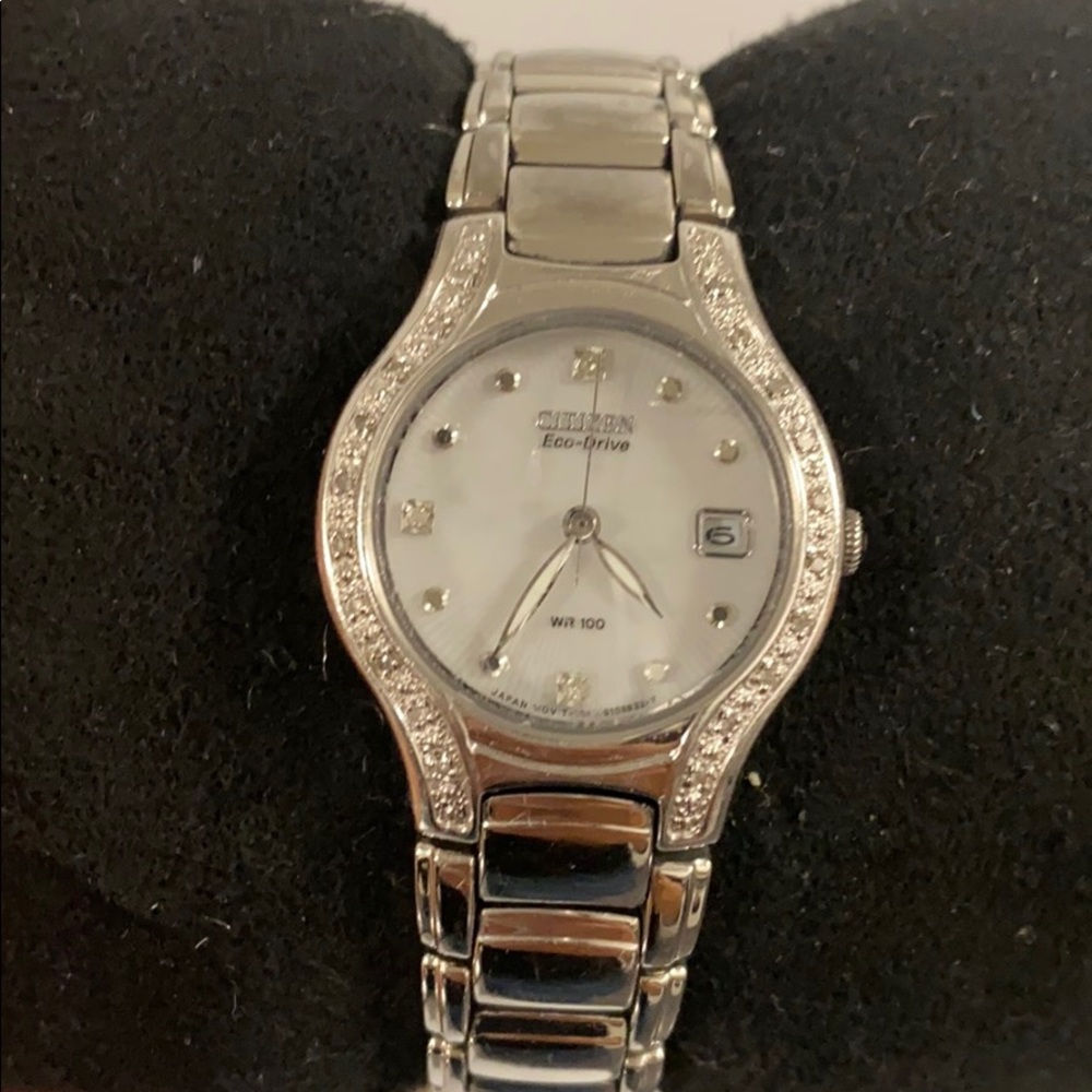 Citizen pave eco drive